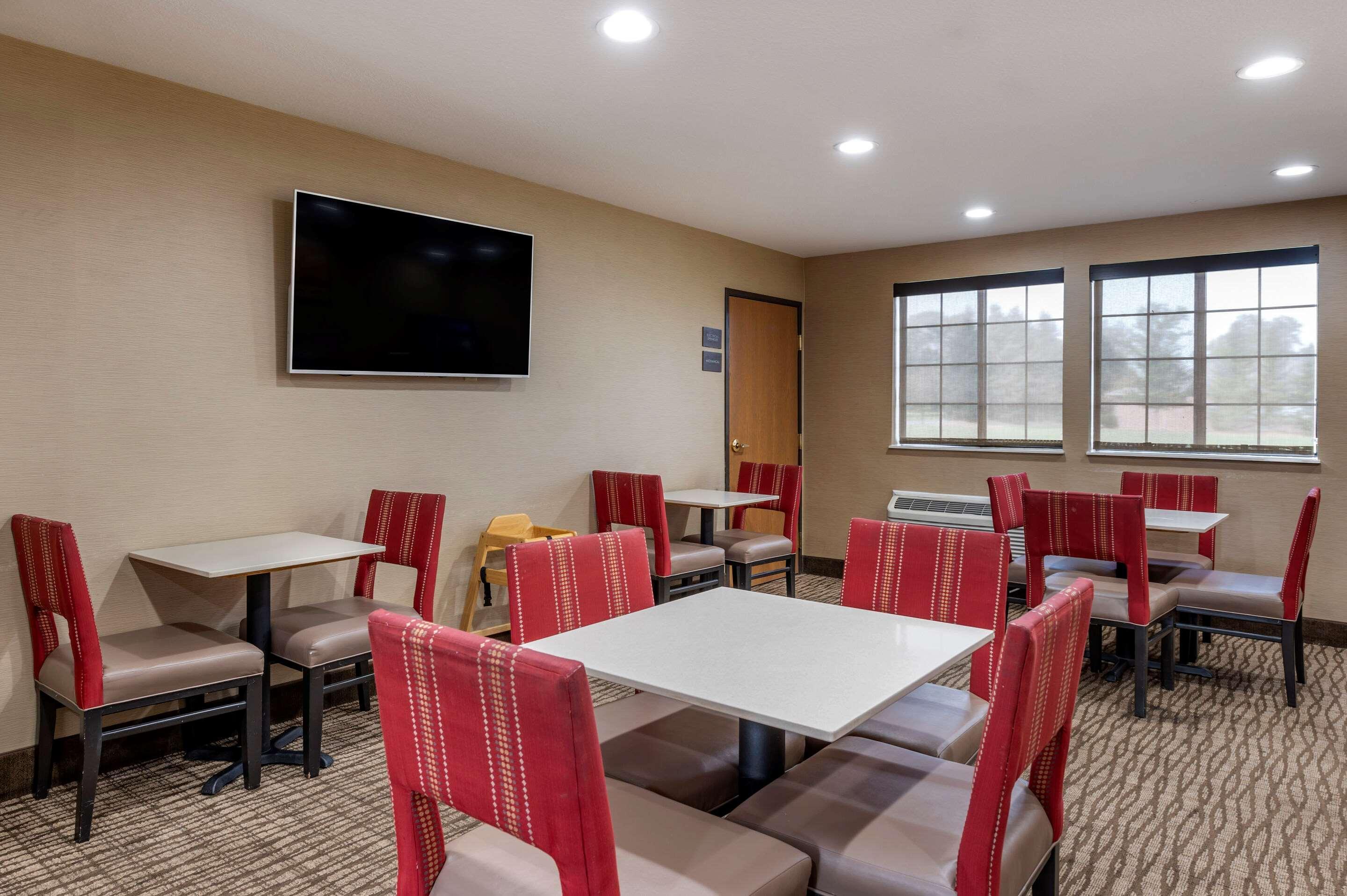 Hotel Comfort Inn&suites