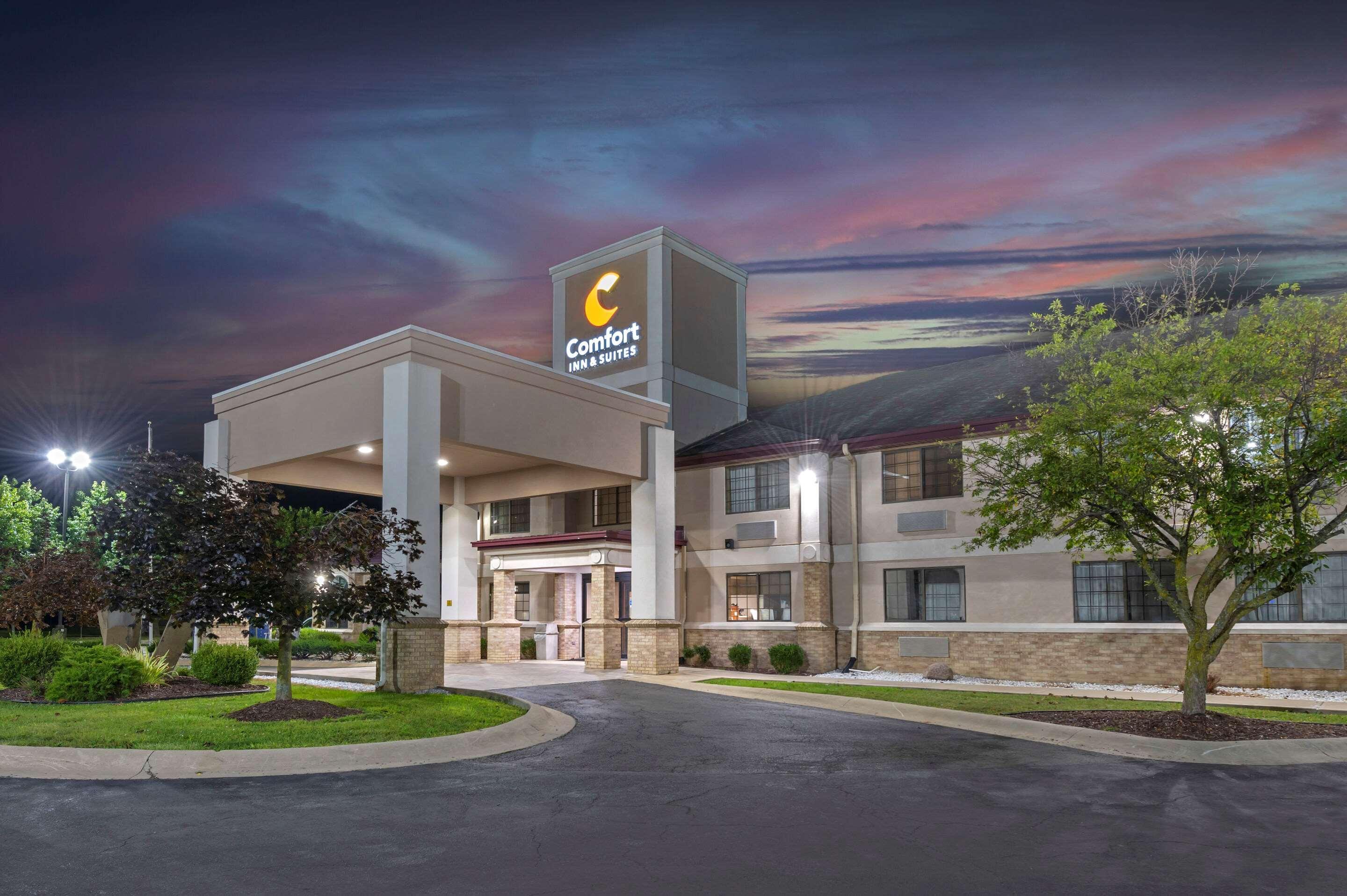 Comfort Inn&suites Hotel