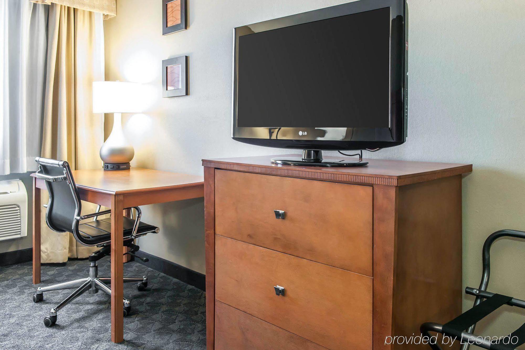 Hotel Comfort Inn&suites